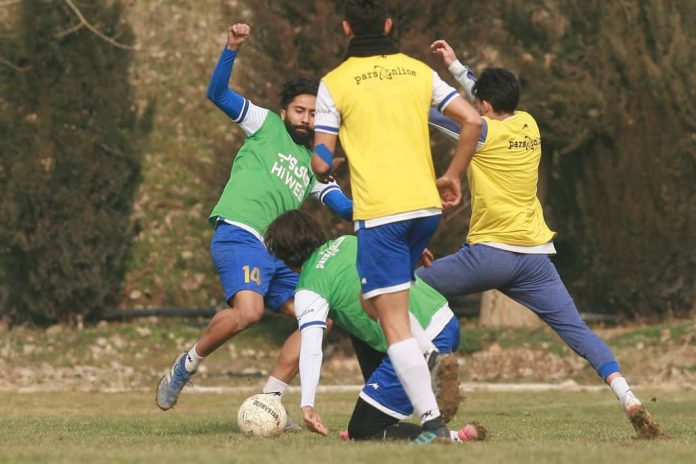 فرشید باقری امیدوار به بازگشت به لیست استقلال بعد از 33 روز