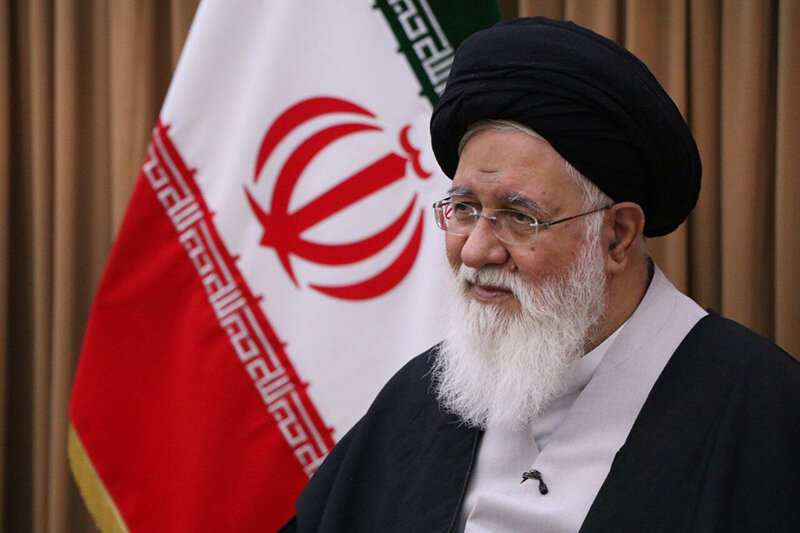 حمله تند علم الهدی به احمدی نژاد: آقایی عربده می کشد و می گوید در انتخابات شرکت نمی کنم