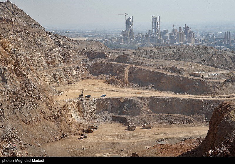 این کوه مقدس تبدیل به «سیمان» میشود