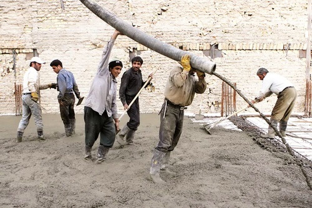افزایش کوچ کارگران افغانستانی از ایران/ هزینه ساخت و ساز افزایش مییابد؟